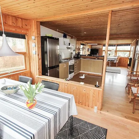 Frederikshavn Tatil Evi *